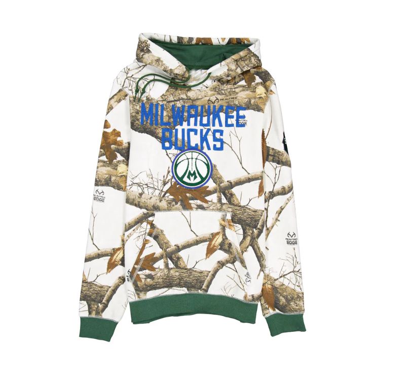 Men 2025 NBA Milwaukee Bucks hoodie style 1